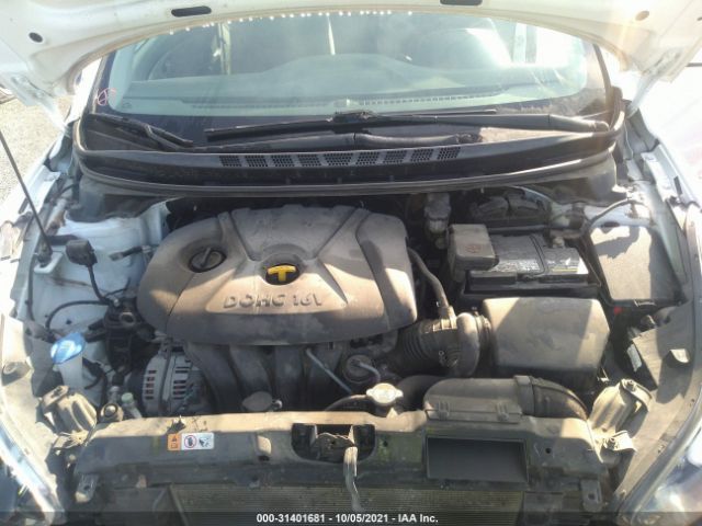 Photo 9 VIN: 5NPDH4AEXFH604789 - HYUNDAI ELANTRA 