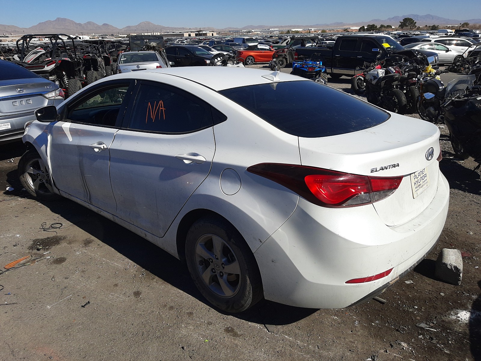 Photo 2 VIN: 5NPDH4AEXFH643205 - HYUNDAI ELANTRA SE 