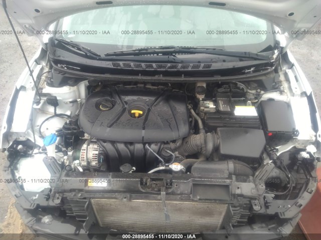 Photo 9 VIN: 5NPDH4AEXGH658384 - HYUNDAI ELANTRA 