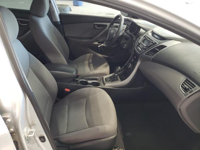 Photo 4 VIN: 5NPDH4AEXGH677047 - HYUNDAI ELANTRA SE 