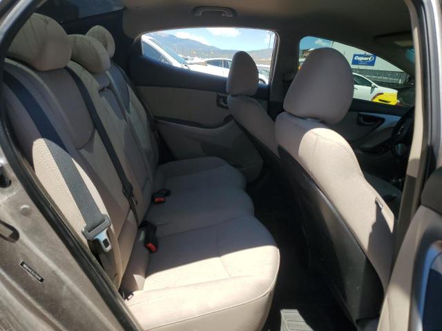 Photo 9 VIN: 5NPDH4AEXGH700049 - HYUNDAI ELANTRA SE 