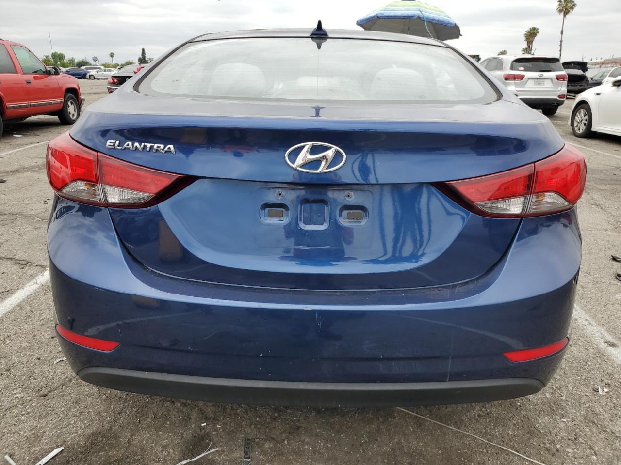 Photo 5 VIN: 5NPDH4AEXGH700679 - HYUNDAI ELANTRA 