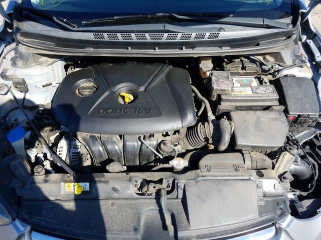 Photo 6 VIN: 5NPDH4AEXGH710323 - HYUNDAI ELANTRA SE 