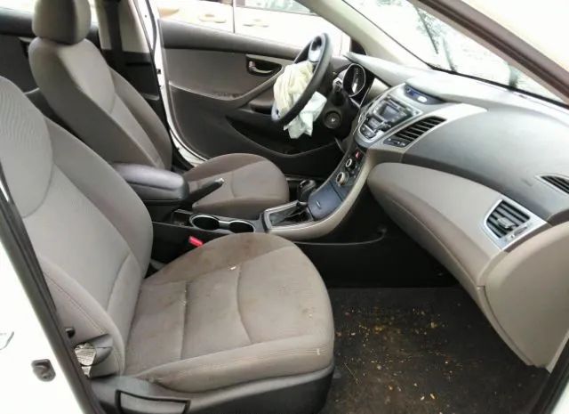 Photo 4 VIN: 5NPDH4AEXGH714761 - HYUNDAI ELANTRA SE 