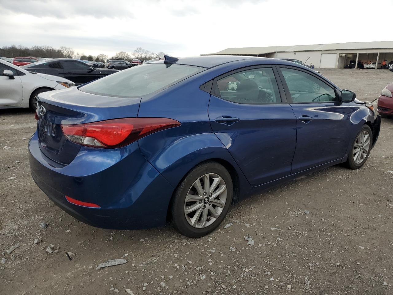 Photo 2 VIN: 5NPDH4AEXGH720883 - HYUNDAI ELANTRA 