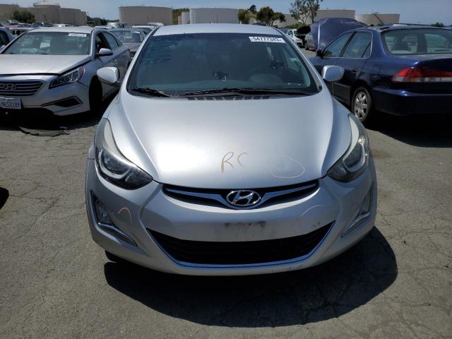 Photo 4 VIN: 5NPDH4AEXGH722472 - HYUNDAI ELANTRA SE 