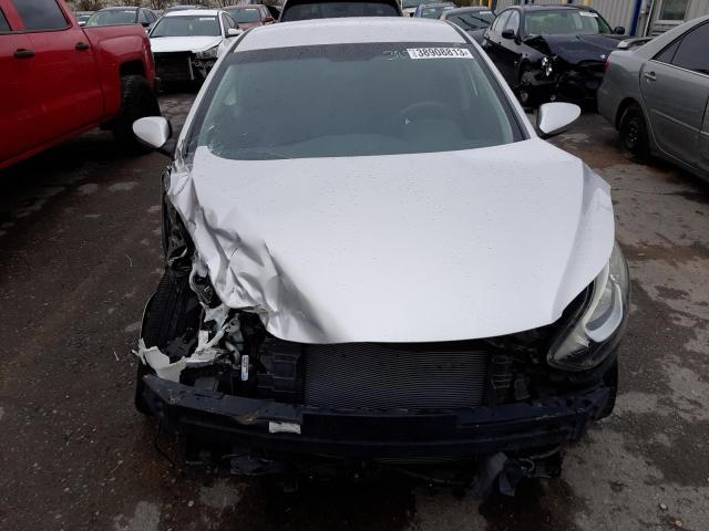 Photo 4 VIN: 5NPDH4AEXGH727218 - HYUNDAI ELANTRA SE 