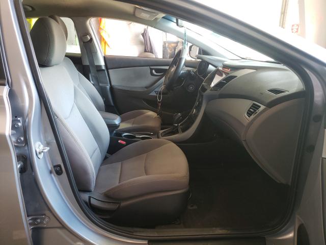 Photo 4 VIN: 5NPDH4AEXGH743628 - HYUNDAI ELANTRA SE 