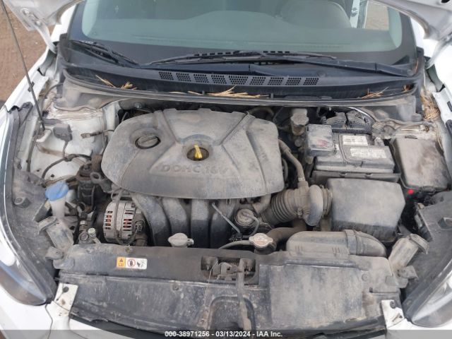 Photo 9 VIN: 5NPDH4AEXGH755777 - HYUNDAI ELANTRA 