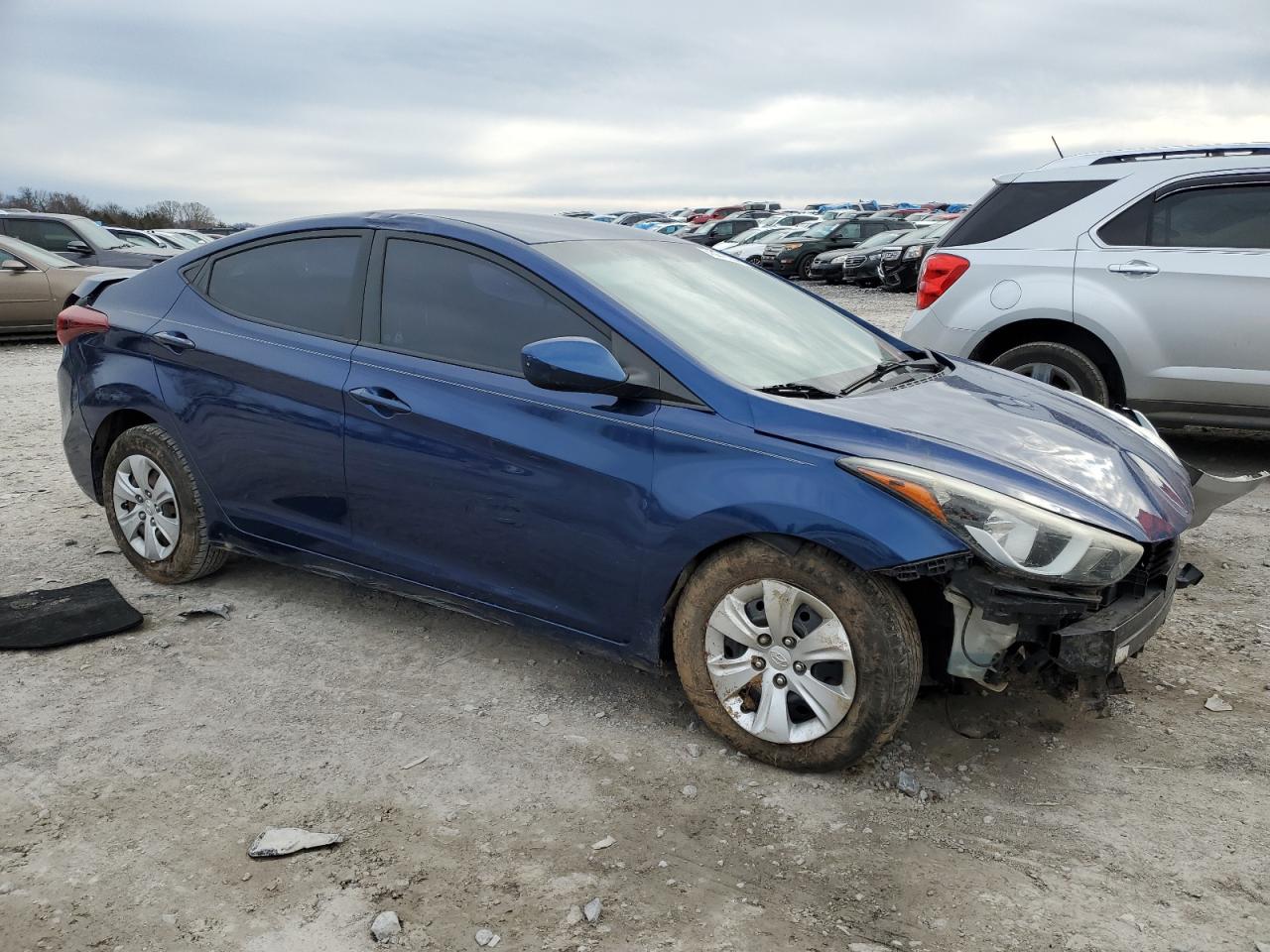 Photo 3 VIN: 5NPDH4AEXGH760641 - HYUNDAI ELANTRA 