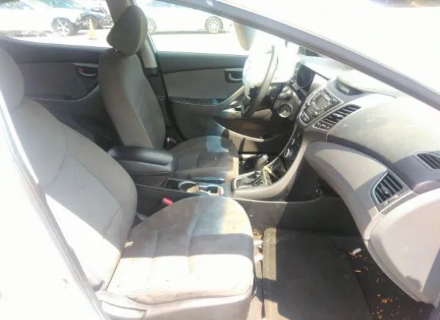 Photo 4 VIN: 5NPDH4AEXGH765872 - HYUNDAI ELANTRA 