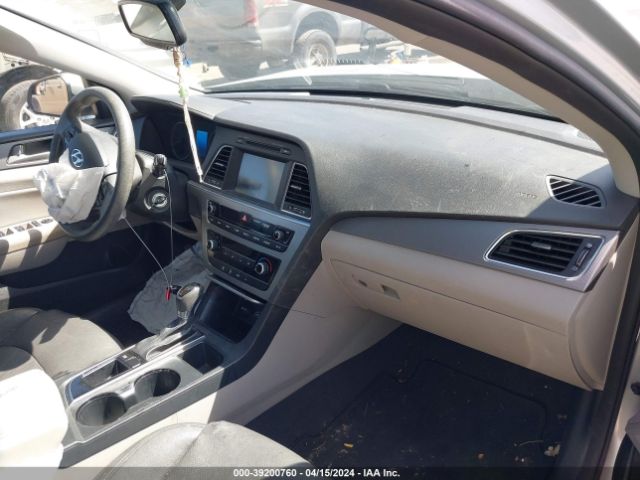 Photo 4 VIN: 5NPE24AA0GH353169 - HYUNDAI SONATA 