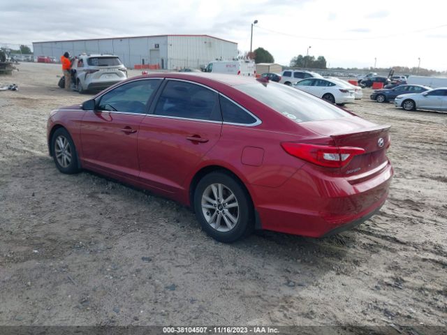 Photo 2 VIN: 5NPE24AA0GH428470 - HYUNDAI SONATA 