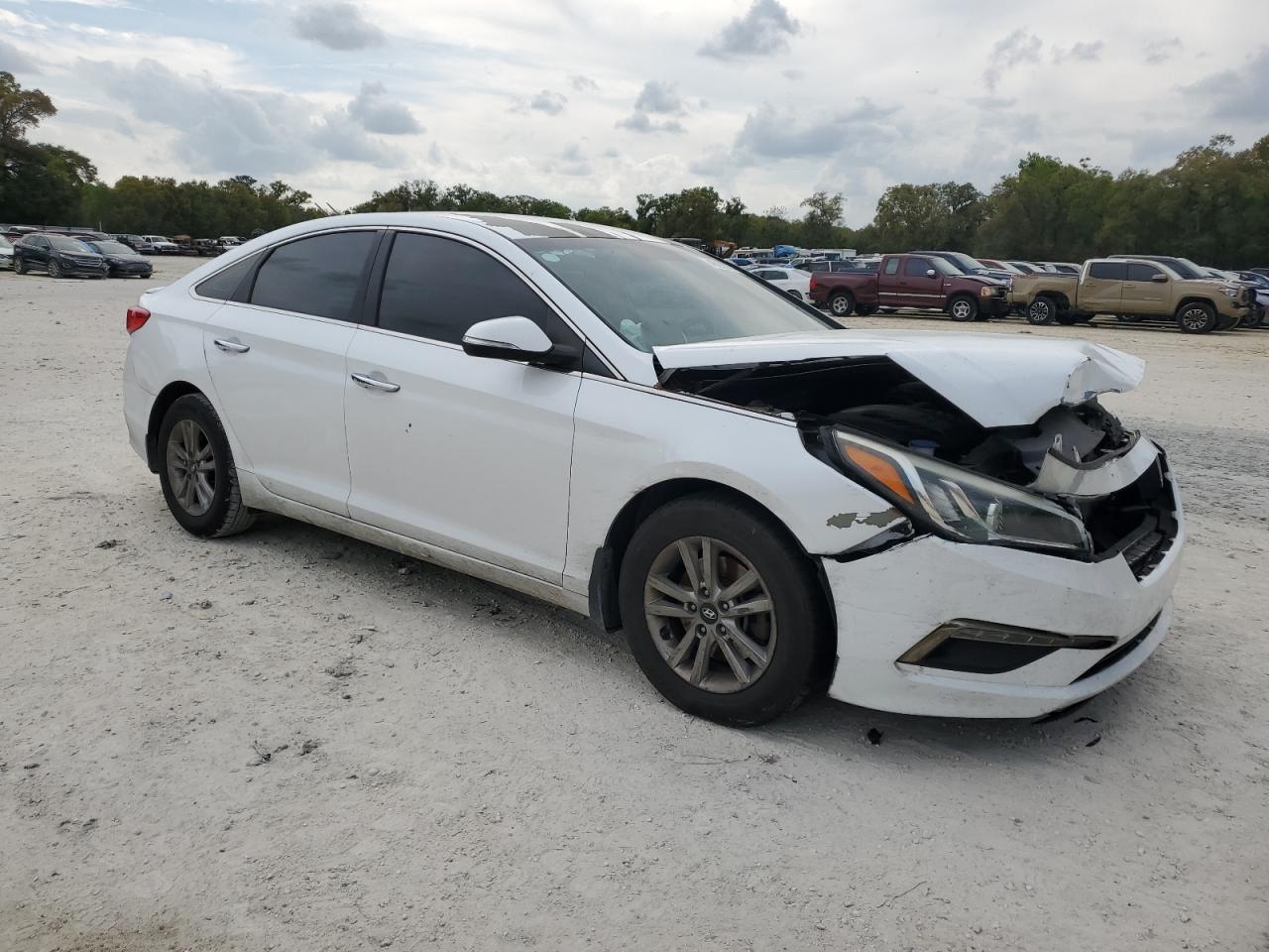 Photo 3 VIN: 5NPE24AA1FH157594 - HYUNDAI SONATA 