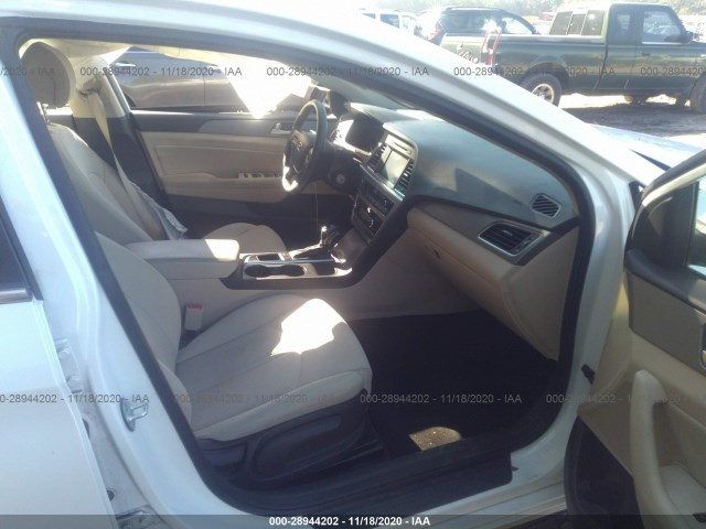 Photo 4 VIN: 5NPE24AA1GH426615 - HYUNDAI SONATA 