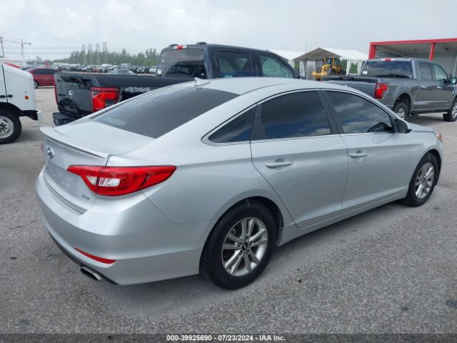 Photo 3 VIN: 5NPE24AA1HH510810 - HYUNDAI SONATA 