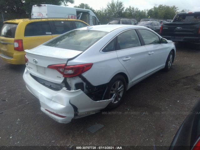 Photo 3 VIN: 5NPE24AA1HH528692 - HYUNDAI SONATA 