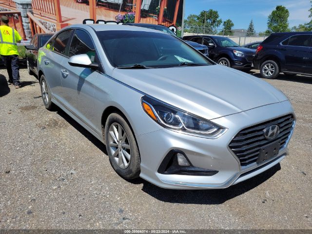 Photo 3 VIN: 5NPE24AA2JH670071 - HYUNDAI SONATA 