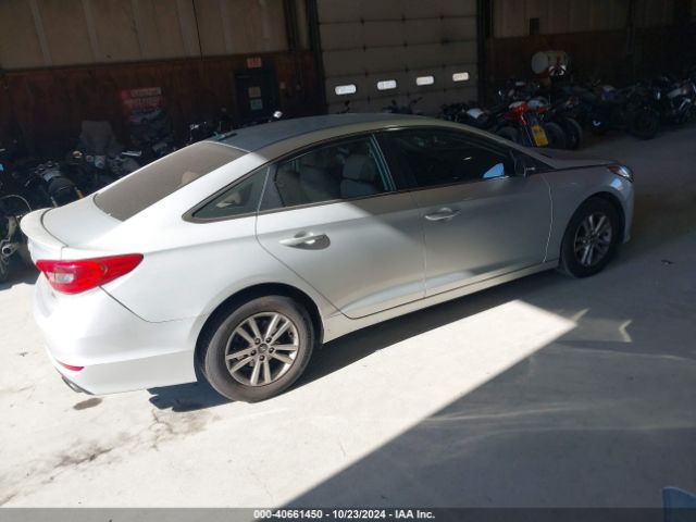 Photo 3 VIN: 5NPE24AA3FH139291 - HYUNDAI SONATA 