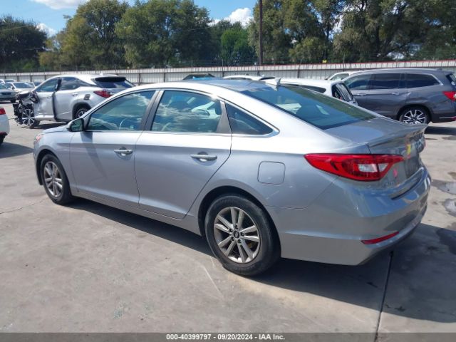 Photo 2 VIN: 5NPE24AA3FH155488 - HYUNDAI SONATA 