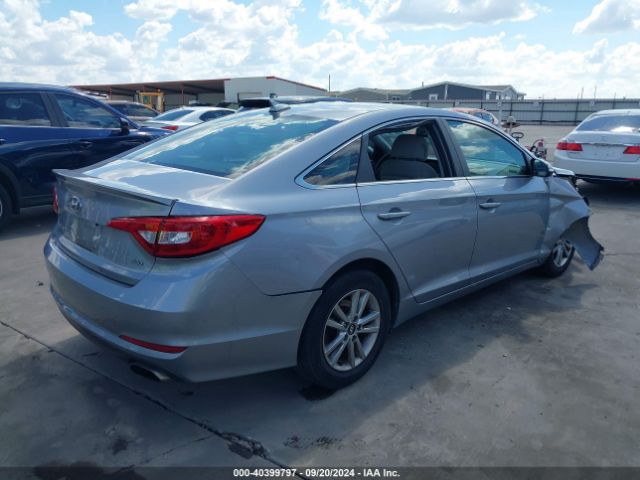 Photo 3 VIN: 5NPE24AA3FH155488 - HYUNDAI SONATA 