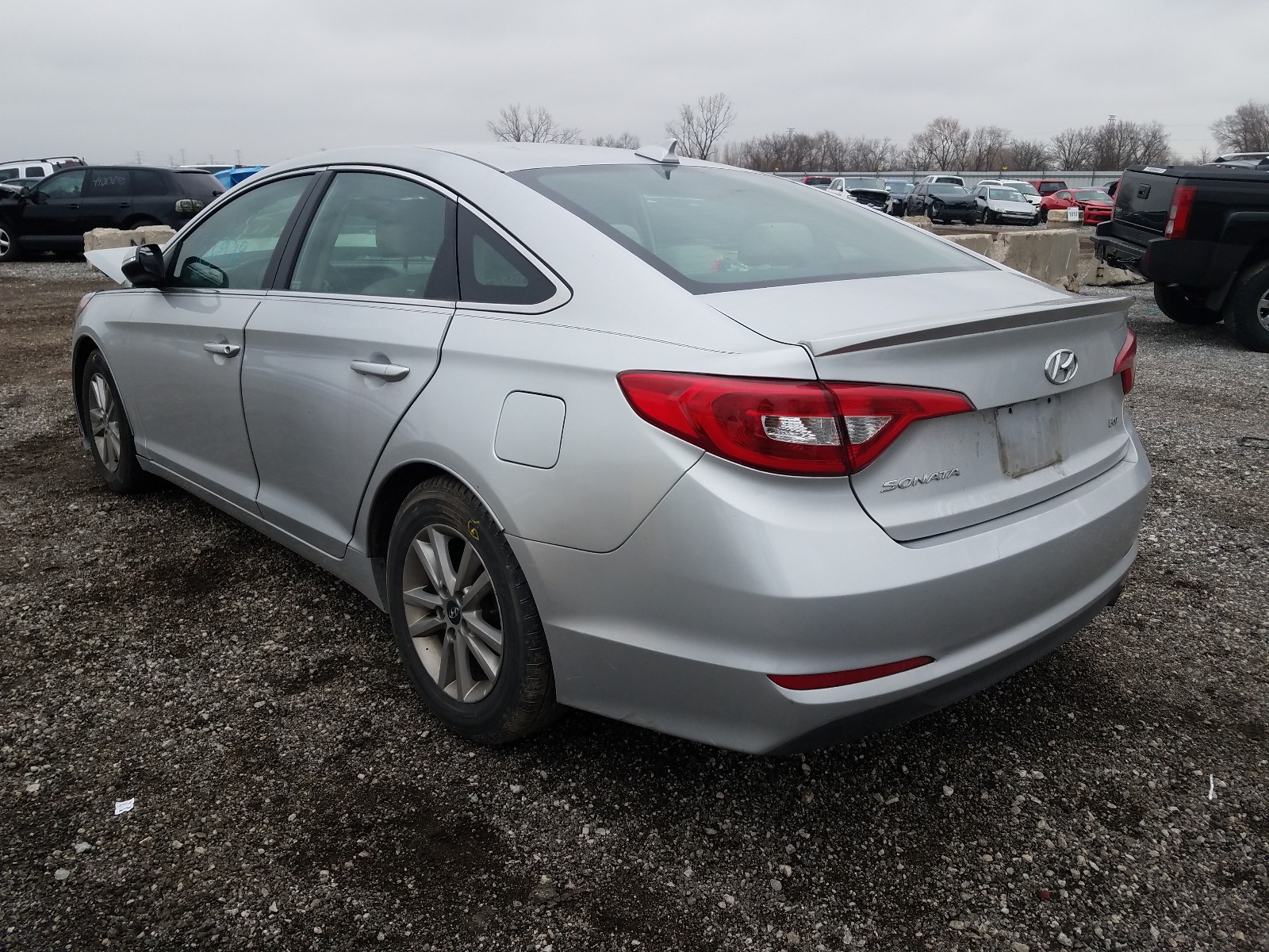 Photo 2 VIN: 5NPE24AA3GH350332 - HYUNDAI SONATA ECO 