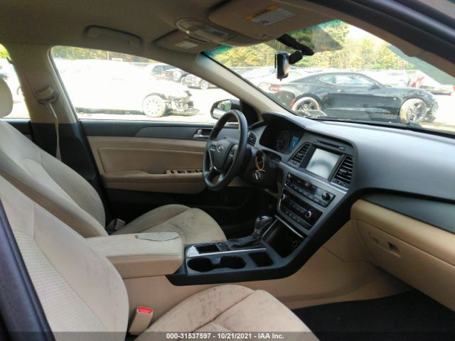 Photo 4 VIN: 5NPE24AA3GH420363 - HYUNDAI SONATA 