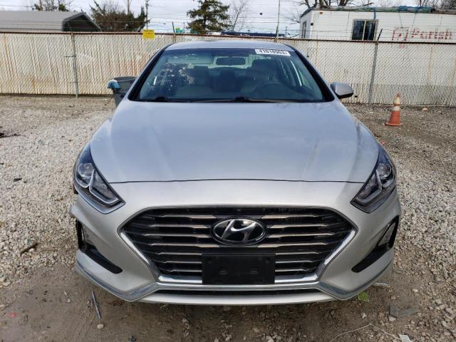 Photo 4 VIN: 5NPE24AA3JH701800 - HYUNDAI SONATA ECO 