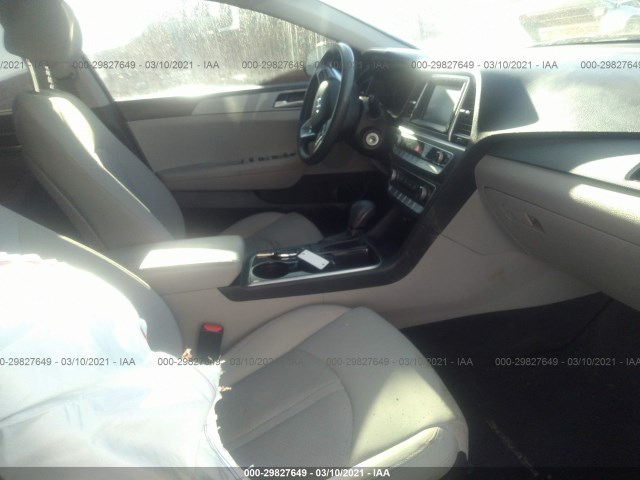 Photo 4 VIN: 5NPE24AA3JH716362 - HYUNDAI SONATA 