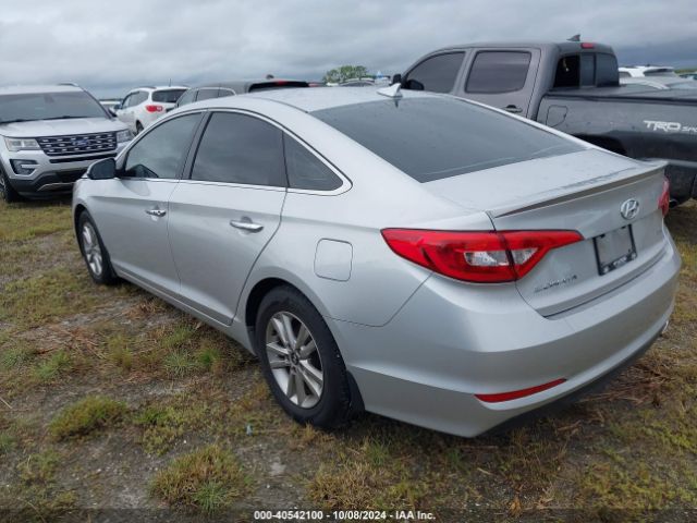 Photo 2 VIN: 5NPE24AA4FH113461 - HYUNDAI SONATA 