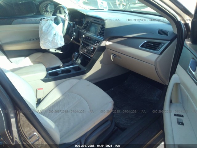 Photo 4 VIN: 5NPE24AA4GH423370 - HYUNDAI SONATA 