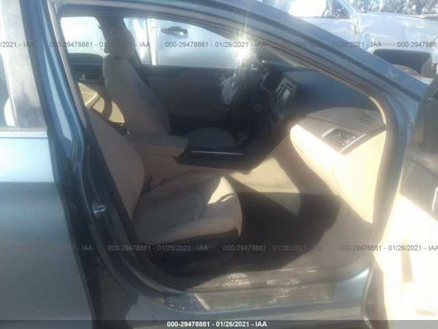 Photo 4 VIN: 5NPE24AA5FH172129 - HYUNDAI SONATA 