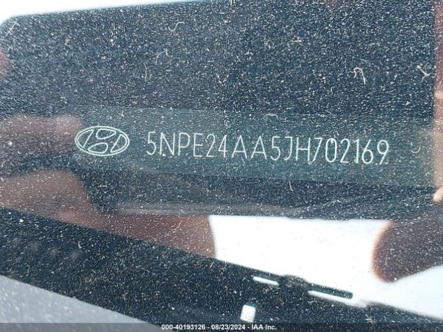 Photo 8 VIN: 5NPE24AA5JH702169 - HYUNDAI SONATA 