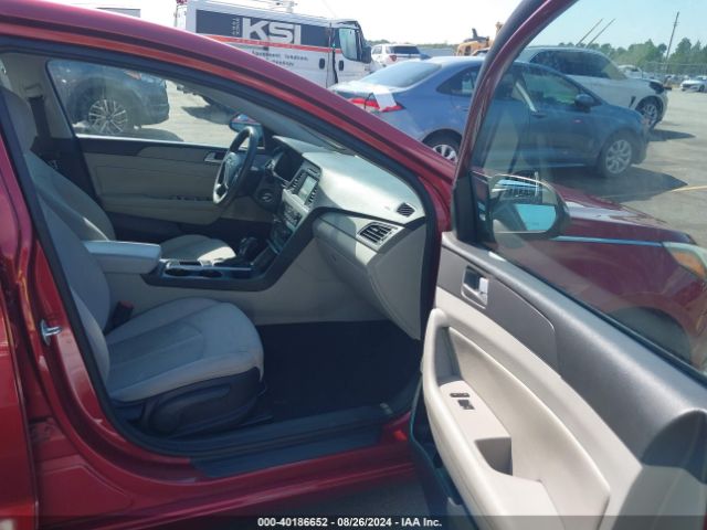 Photo 4 VIN: 5NPE24AA6GH261404 - HYUNDAI SONATA 