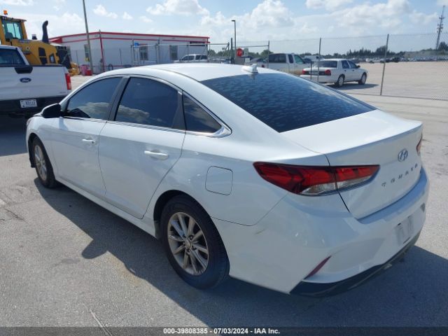 Photo 2 VIN: 5NPE24AA6JH702570 - HYUNDAI SONATA 