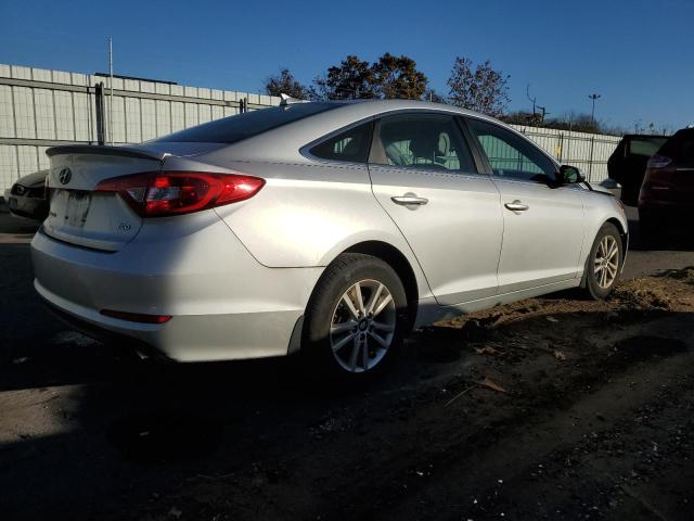 Photo 2 VIN: 5NPE24AA7FH113003 - HYUNDAI SONATA ECO 