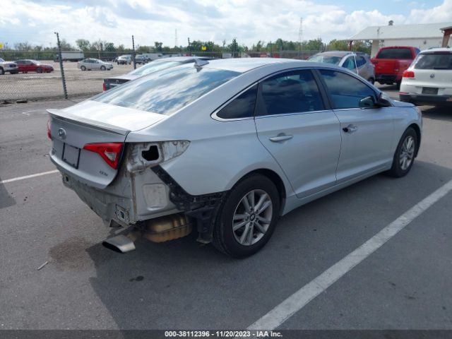 Photo 3 VIN: 5NPE24AA7FH123790 - HYUNDAI SONATA 