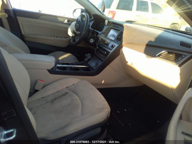 Photo 4 VIN: 5NPE24AA7GH413738 - HYUNDAI SONATA 