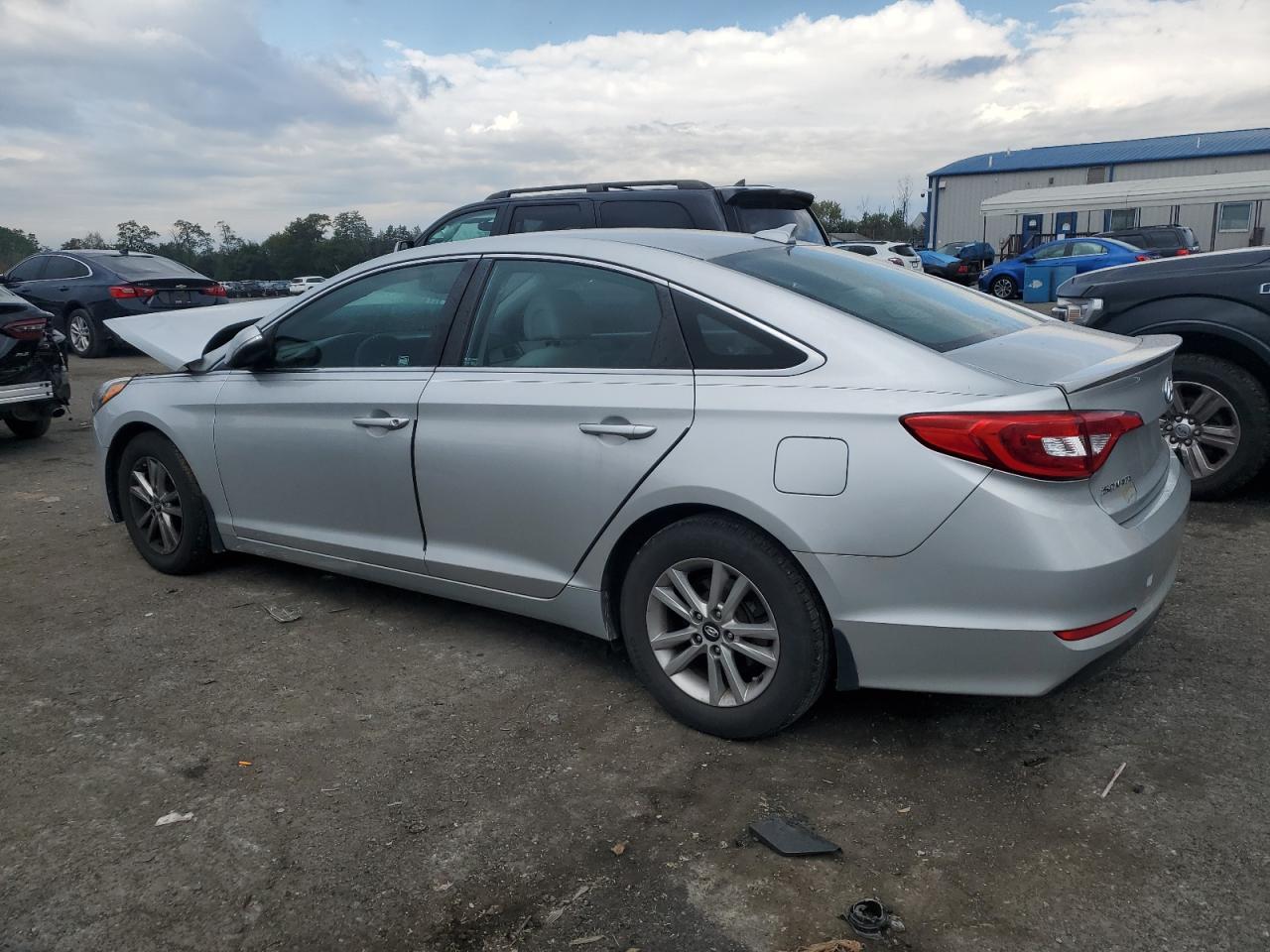 Photo 1 VIN: 5NPE24AA7GH427073 - HYUNDAI SONATA 