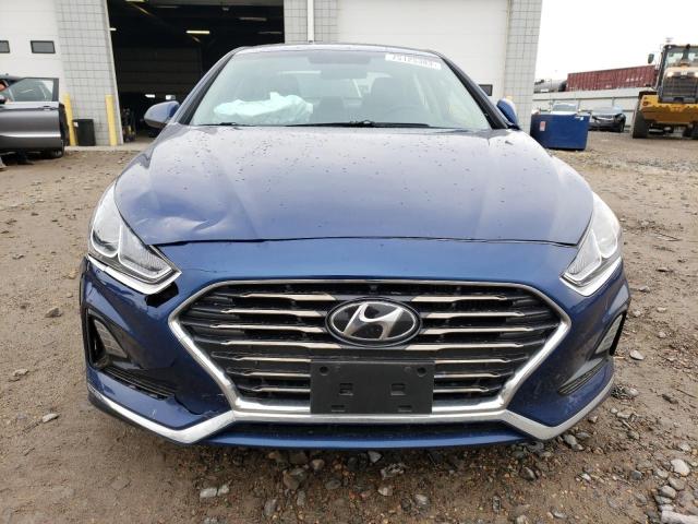 Photo 4 VIN: 5NPE24AA7KH802890 - HYUNDAI SONATA 