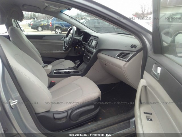 Photo 4 VIN: 5NPE24AA8FH162193 - HYUNDAI SONATA 