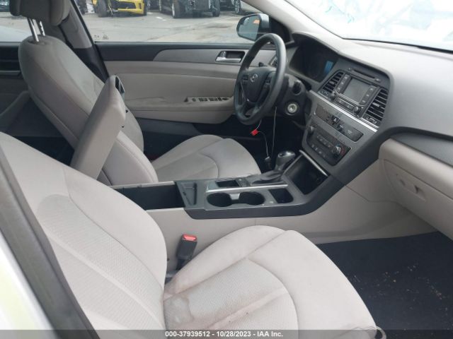 Photo 4 VIN: 5NPE24AA9FH114170 - HYUNDAI SONATA 