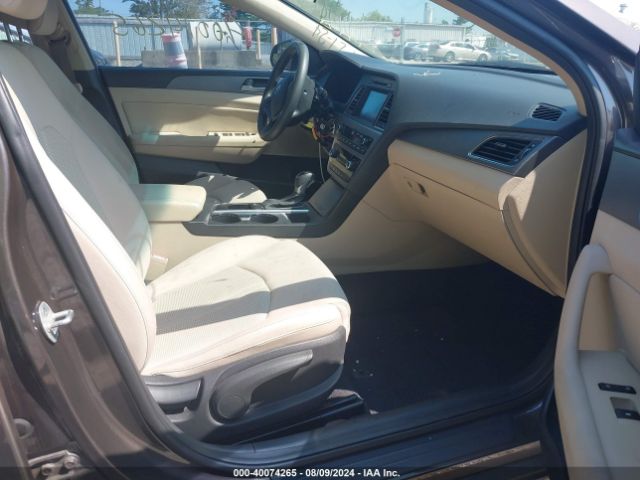 Photo 4 VIN: 5NPE24AA9GH426961 - HYUNDAI SONATA 