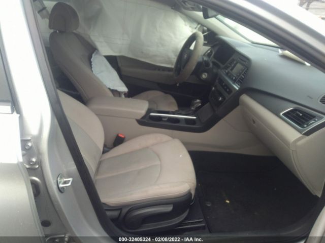 Photo 4 VIN: 5NPE24AAXFH158033 - HYUNDAI SONATA 