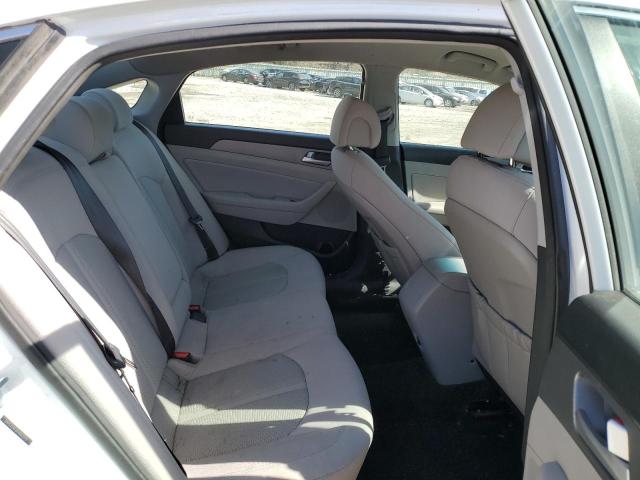 Photo 9 VIN: 5NPE24AF0FH002515 - HYUNDAI SONATA SE 