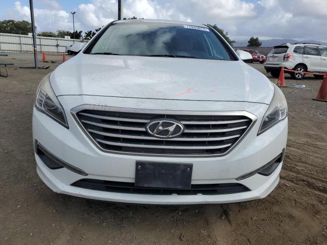 Photo 4 VIN: 5NPE24AF0FH002837 - HYUNDAI SONATA SE 