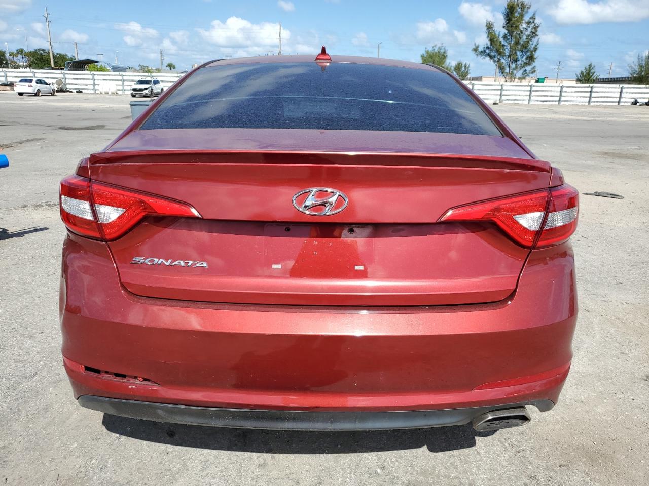 Photo 5 VIN: 5NPE24AF0FH007410 - HYUNDAI SONATA 