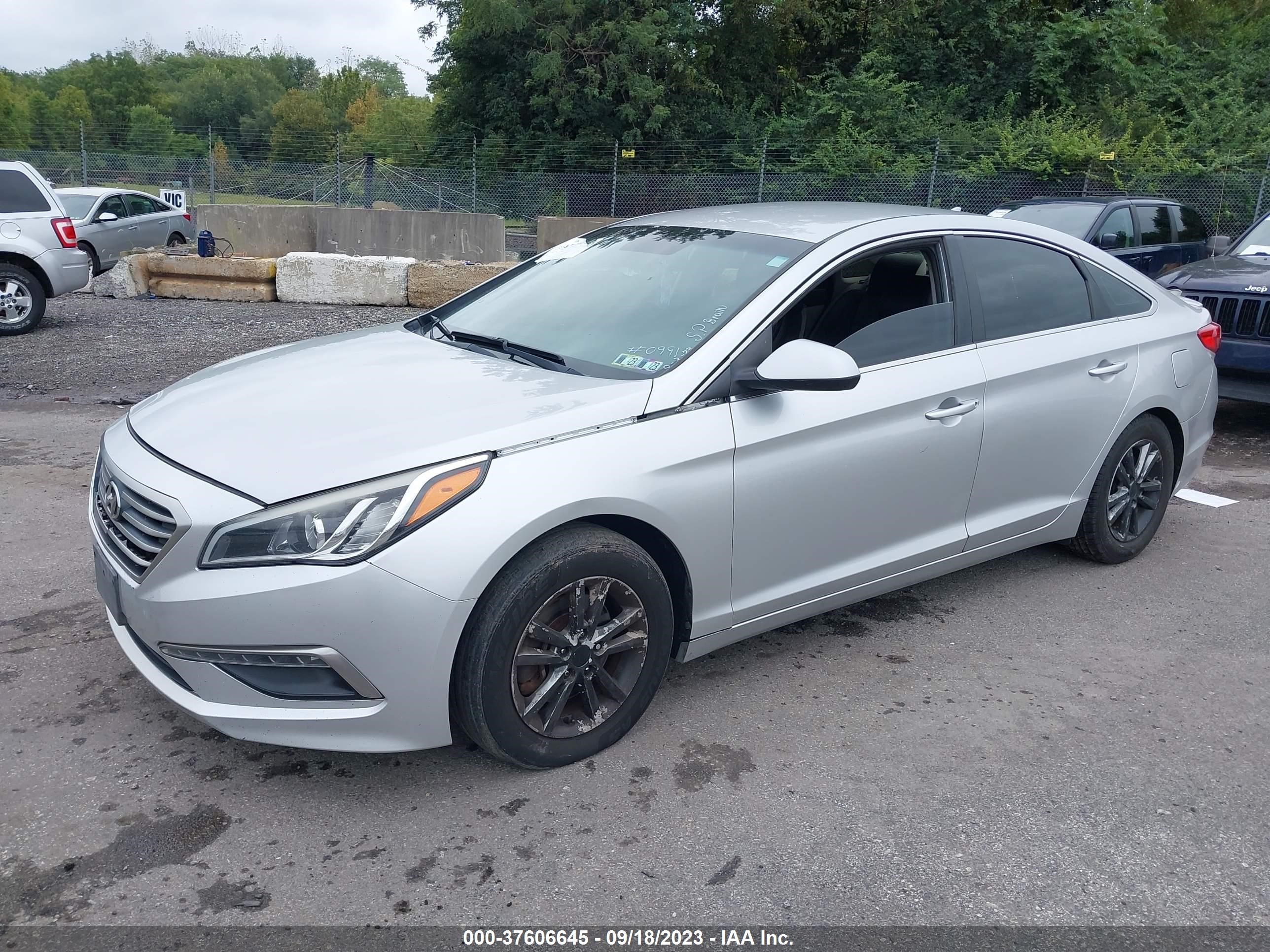 Photo 1 VIN: 5NPE24AF0FH009917 - HYUNDAI SONATA 