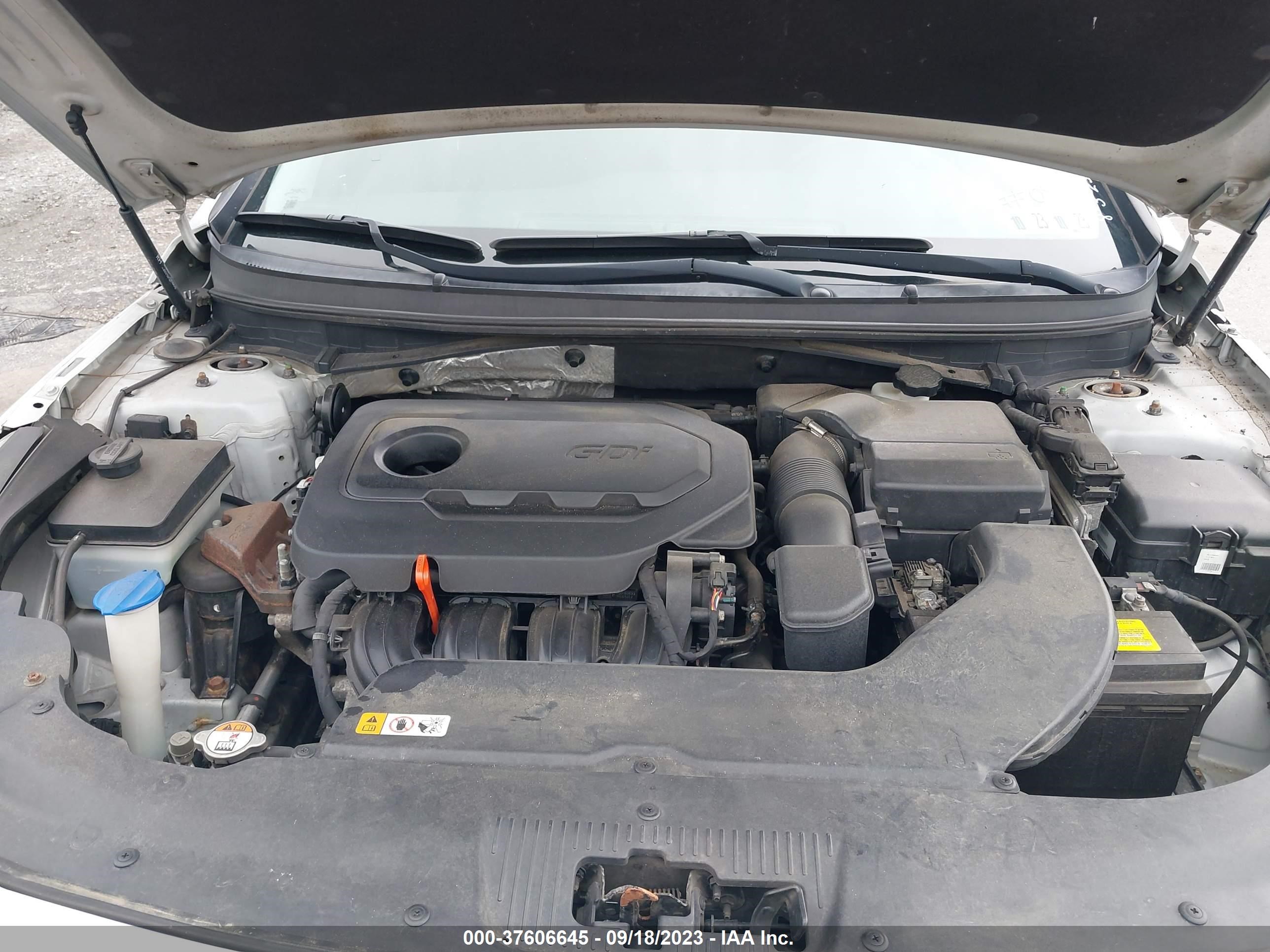 Photo 9 VIN: 5NPE24AF0FH009917 - HYUNDAI SONATA 