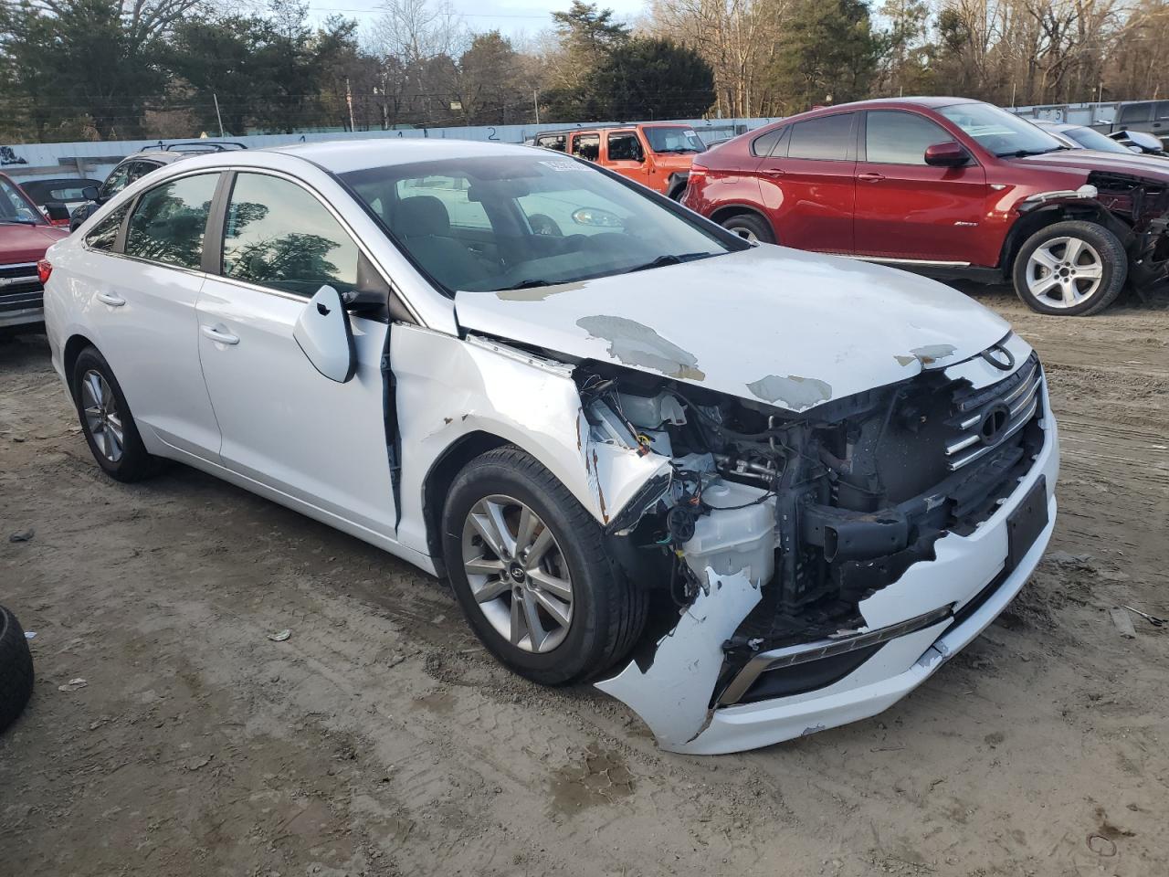 Photo 3 VIN: 5NPE24AF0FH044389 - HYUNDAI SONATA 